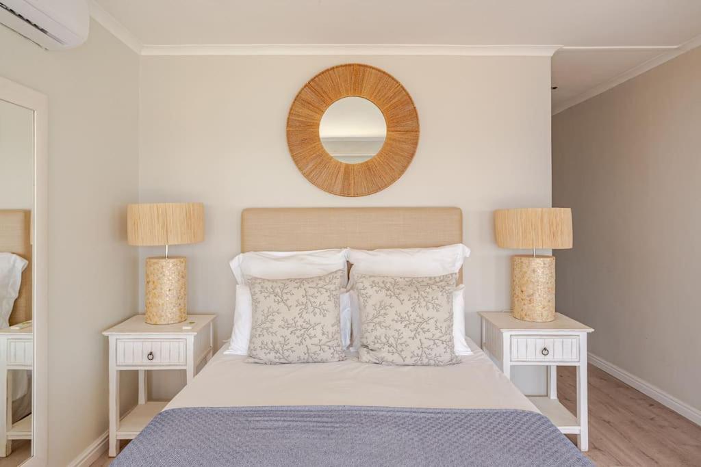 La Petite Baleine Oceanfront Luxury Villa De Kelders Exterior foto