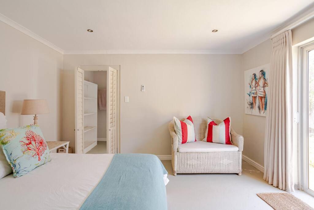 La Petite Baleine Oceanfront Luxury Villa De Kelders Exterior foto