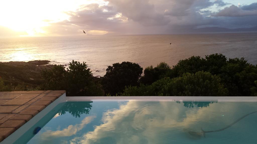 La Petite Baleine Oceanfront Luxury Villa De Kelders Exterior foto
