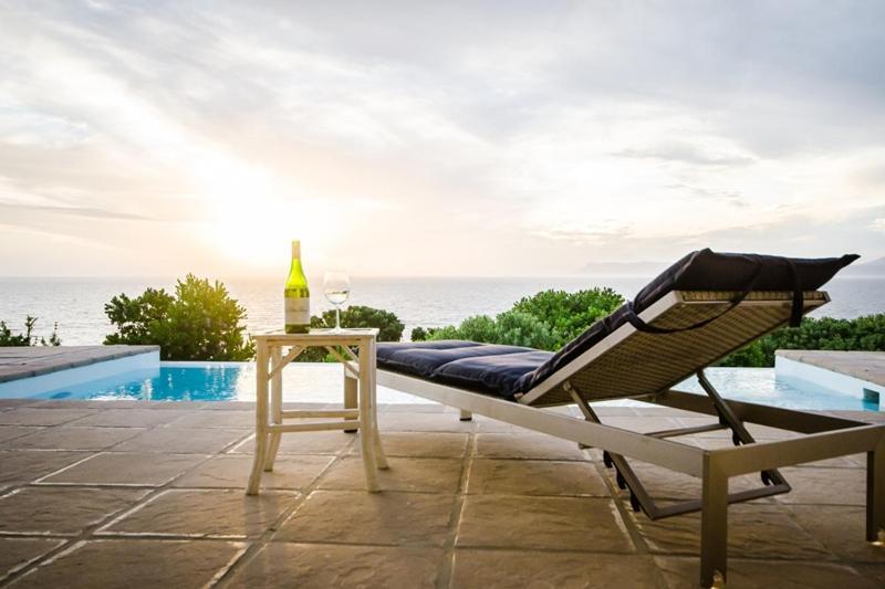 La Petite Baleine Oceanfront Luxury Villa De Kelders Exterior foto